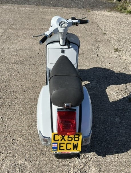 VESPA PX125 DISC 2008 ( 1200 KM from new! )