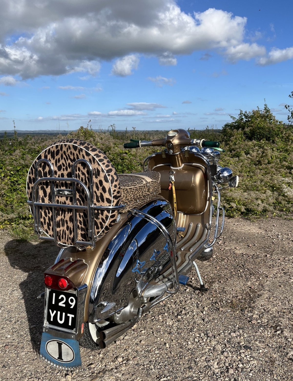 LAMBRETTA TV175 "GOLDIE" MEGA MOD ICON !