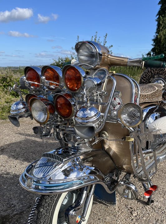 LAMBRETTA TV175 "GOLDIE" MEGA MOD ICON !