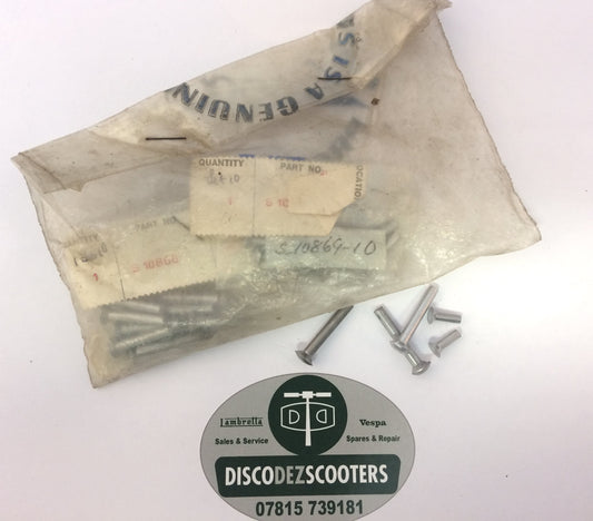 Vespa DOUGLAS floor runner rivet set NOS