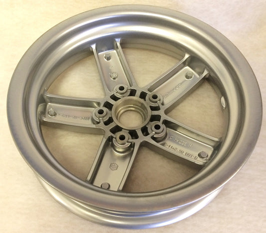 Vespa LX/LXV front wheel 599990