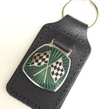 Racing chequered flag green enamel badge leather key fob ring 