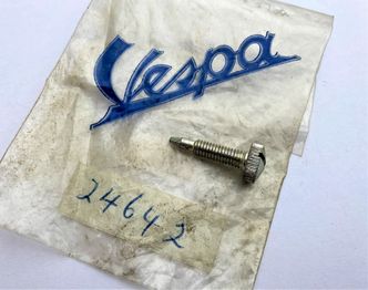 Vespa GS150 UB23/S1 air mixture screw  image #1